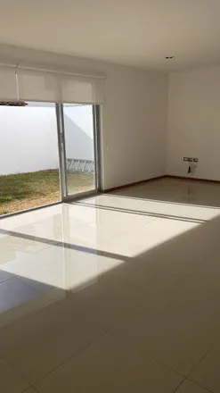 Buy this studio house on Condesa Juriquilla in Delegaciön Santa Rosa Jáuregui, 76100 El Nabo