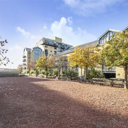 Image 5 - Brunel House, Burrells Wharf Square, London, E14 3TR, United Kingdom - Apartment for rent