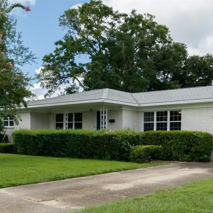 Buy this 3 bed house on 1221 East Hayes Street in Pensacola, FL 32503