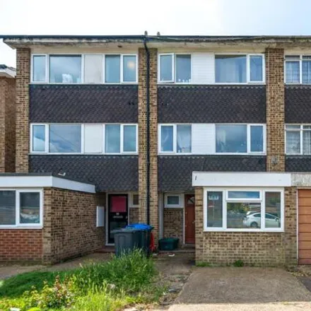 Buy this 6 bed townhouse on unnamed road in London, KT5 8RT