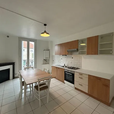 Image 7 - 11 Rue Emile Giros, 52100 Saint-Dizier, France - Apartment for rent