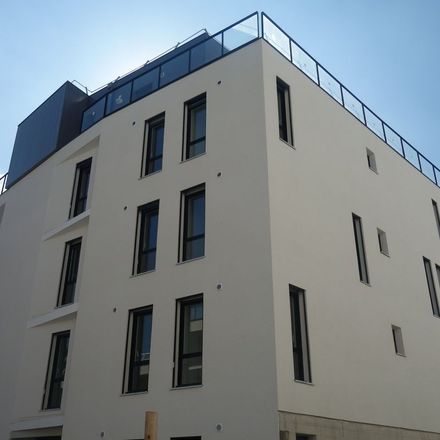 Rent this 5 bed apartment on Résidence Jolie Manon in Impasse Jolie Manon, 13003 Marseille