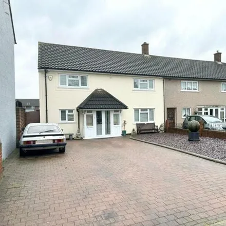 Buy this 4 bed house on Crofton Avenue in Corringham, SS17 7TB