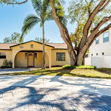 Rent this 6 bed house on South Court Drive in Tampa, FL 33611
