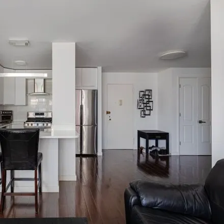 Image 5 - 155 East 38th Street, New York, NY 10016, USA - Condo for sale