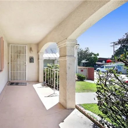 Image 2 - 1600 South Centinela Avenue, Los Angeles, CA 90025, USA - House for sale