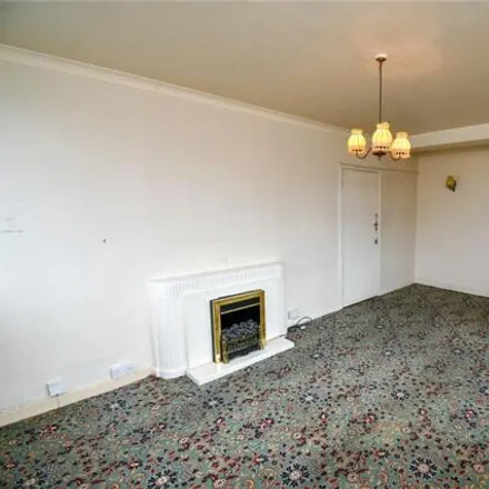 Image 2 - Wellington Road, Wallasey, CH45 2NF, United Kingdom - Apartment for sale
