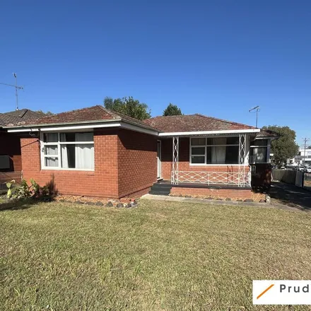 Image 1 - Slade Street, Narellan NSW 2567, Australia - Apartment for rent