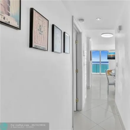 Image 4 - 400 N Surf Rd Ph 1, Hollywood, Florida, 33019 - Condo for sale