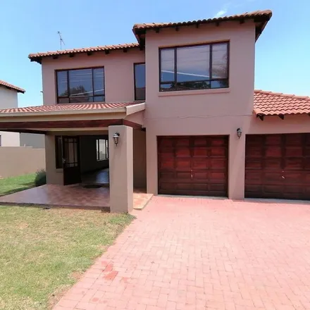 Rent this 3 bed apartment on Jan Smuts Avenue in Craighall Park, Rosebank