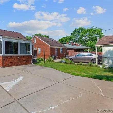 Image 5 - 19635 Woodmont St, Harper Woods, Michigan, 48225 - House for sale