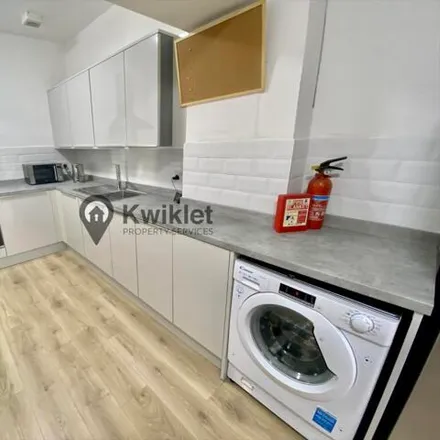 Image 2 - King Street, Hawthorn, CF37 1RR, United Kingdom - Townhouse for rent
