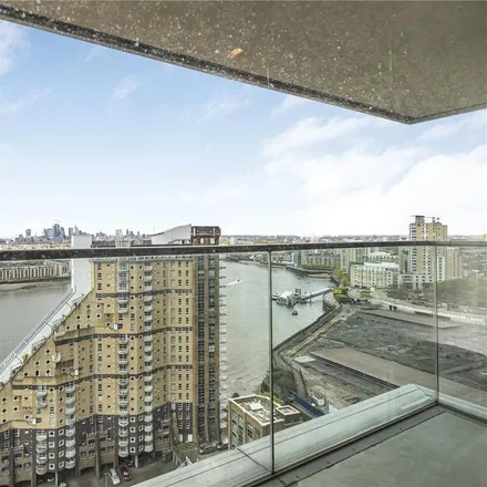 Image 3 - Landmark West Tower, 22 Marsh Wall, Canary Wharf, London, E14 9JF, United Kingdom - Apartment for rent