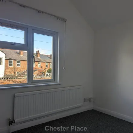 Image 4 - Sumpter Pathway, Chester, CH2 3JF, United Kingdom - Apartment for rent