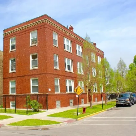 Rent this 3 bed condo on 1904 N Lawndale Ave Unit 3s in Chicago, Illinois