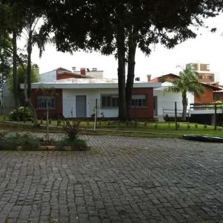 Buy this 4 bed house on Avenida Ruben Bento Alves in Cinquentenário, Caxias do Sul - RS