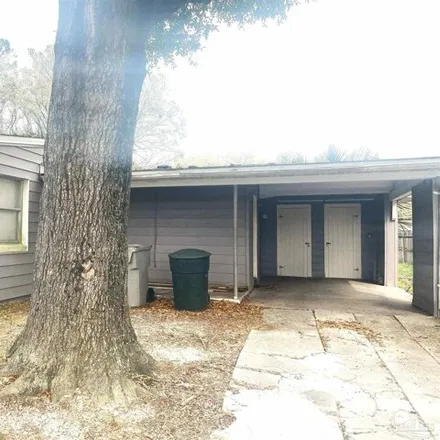 Buy this 4 bed house on 48 South Madison Drive in Escambia County, FL 32505