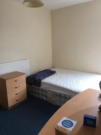 Rent this 1 bed apartment on Wyville Close in Nottingham, NG7 3AR