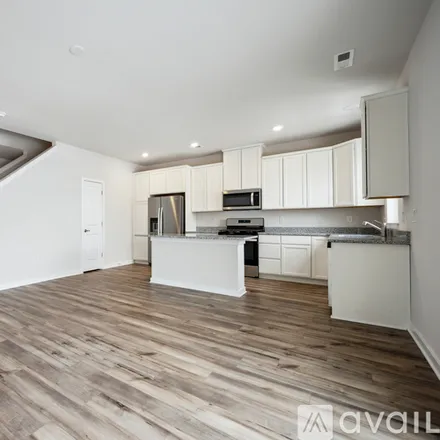 Image 9 - 5 A Ford St, Unit 5A - Townhouse for rent
