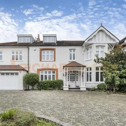 Rent this 7 bed duplex on Hale Lane in The Hale, London