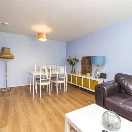 Rent this 2 bed apartment on 18-21 Urquhart Terrace in Aberdeen City, AB24 5NG
