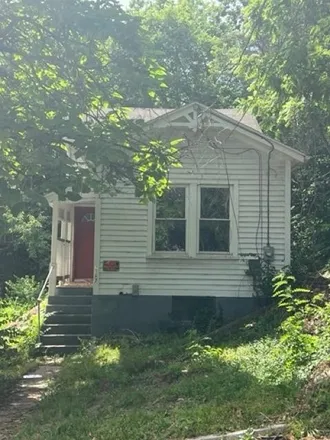 Buy this 2 bed house on 2187 Boone Street in Cincinnati, OH 45206