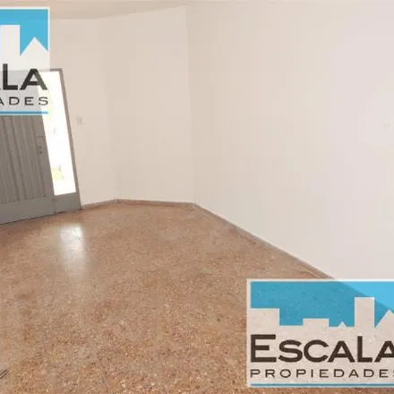 Rent this 2 bed house on Unión 3098 in La Cerámica, Rosario