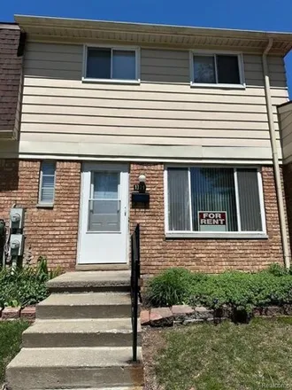 Rent this 2 bed house on 1315 Laurel Valley Drive in Waterford Township, MI 48327