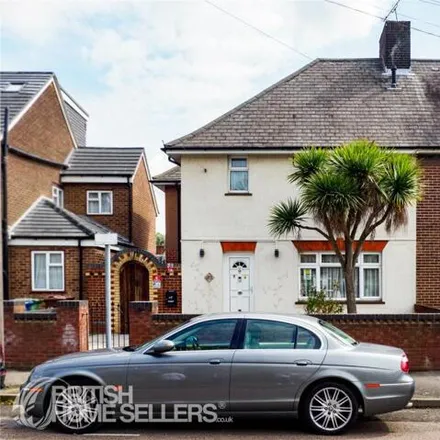 Buy this 4 bed duplex on Cromwell Road in Badgers Dene, Grays