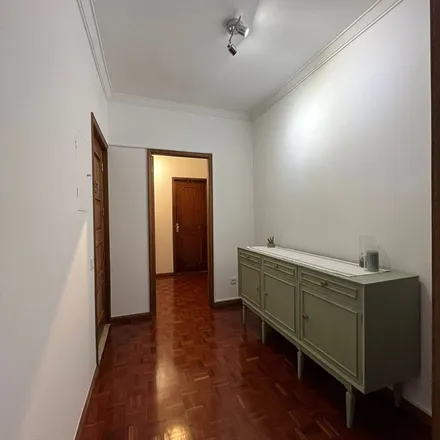 Image 4 - Baha'i, Rua Pinto Aguiar, 4400-010 Vila Nova de Gaia, Portugal - Apartment for rent
