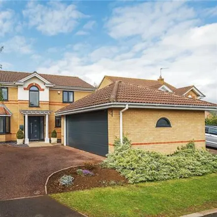 Buy this 4 bed house on Far Brook in Brixworth, NN6 9UN
