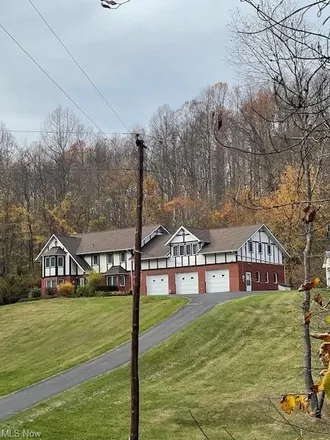 Buy this 5 bed house on 3398 Tall Timber Road Northeast in Tuscarawas County, OH 44656