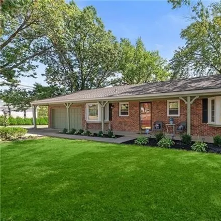 Image 1 - 8304 State Line Road, Leawood, KS 66206, USA - House for sale