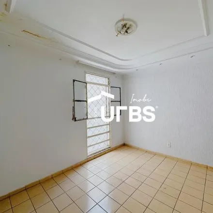 Buy this 2 bed apartment on Rua C-136 in Setor Jardim América, Goiânia - GO