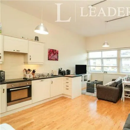 Image 3 - South Road, Harlow, CM20 2BD, United Kingdom - Apartment for sale