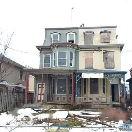 Buy this 3 bed house on 137 State Street in Camden, NJ 08102