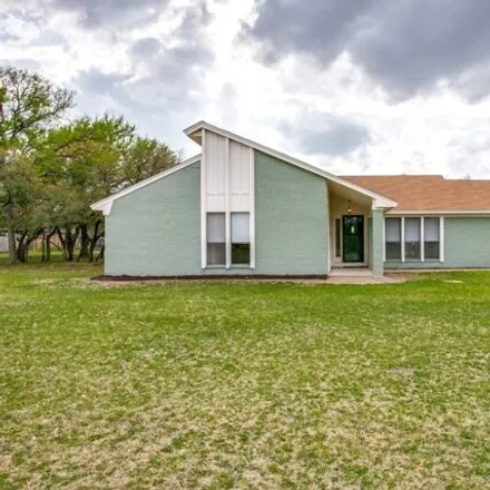 Rent this 3 bed house on 724 Kings Gate Road in Willow Park, Parker County