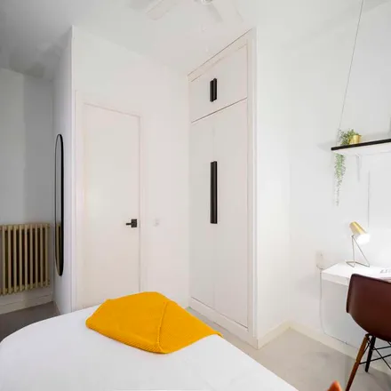 Image 4 - Calle de San Lorenzo, 20, 28004 Madrid, Spain - Apartment for rent