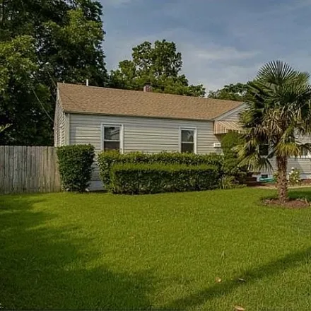 Rent this 3 bed house on 4805 Sheldon Drive in Beechwood, Virginia Beach