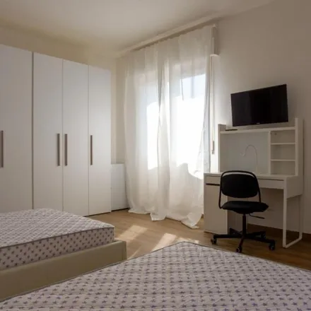 Image 8 - Api, Via Francesco Primaticcio, 20147 Milan MI, Italy - Apartment for rent