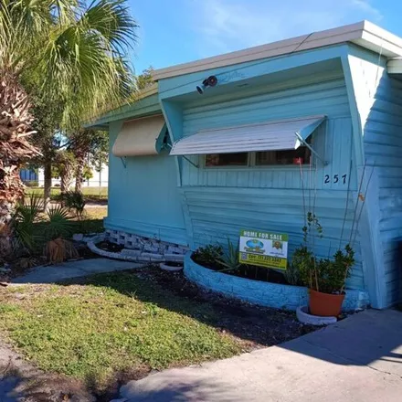 Buy this studio apartment on 3rd Street in Clearwater, FL 34625