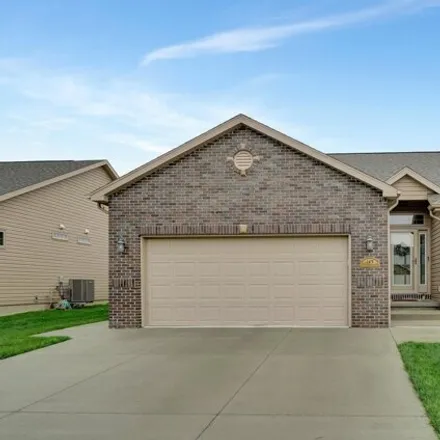 Buy this 3 bed townhouse on 120 South 92nd Street in Lincoln, NE 68520
