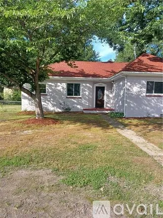 Rent this 3 bed house on 1922 Sparrow Road