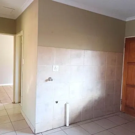 Image 5 - Maple Road, Chantelle, Akasia, 0118, South Africa - Apartment for rent