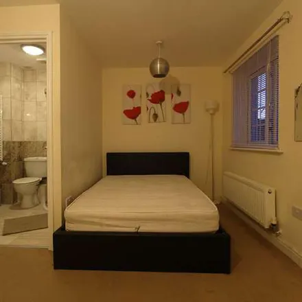 Image 5 - Marine Drive, London, IG11 0GP, United Kingdom - Apartment for rent