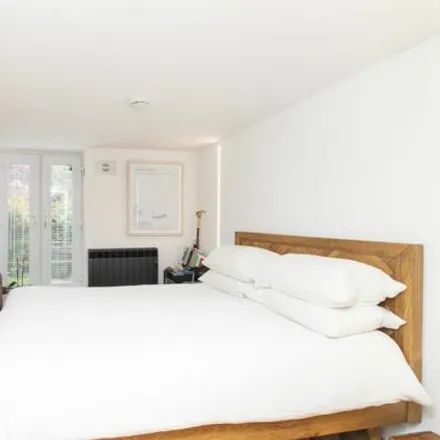 Image 4 - 7 The Vale, Broadstairs, CT10 1RB, United Kingdom - Apartment for sale