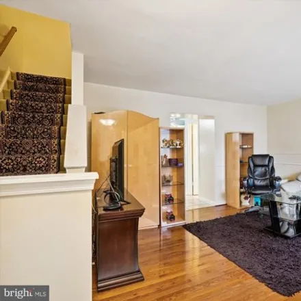 Image 3 - 2226 Wimbledon Circle, Layhill, Montgomery County, MD 20906, USA - House for sale