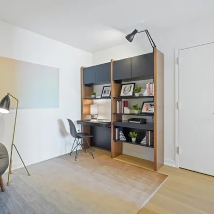 Rent this studio house on 18 6th Avenue in New York, NY 11217