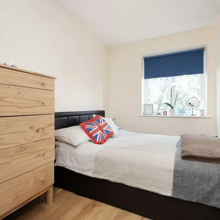 Image 6 - Park Lodge Avenue, London, UB7 9FS, United Kingdom - Apartment for rent