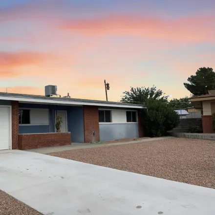 Buy this 3 bed house on 1901 Louise Court in Las Cruces, NM 88001